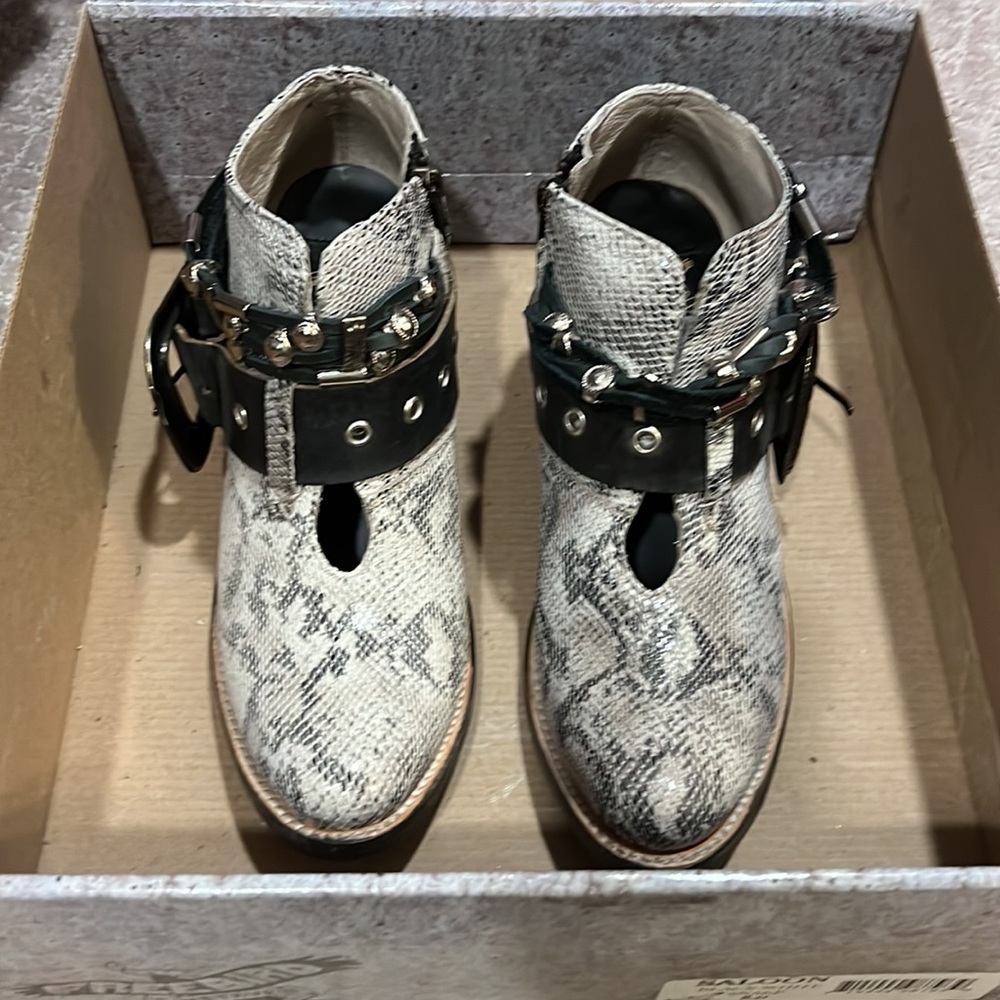Snakeskin Booties - Picture 4 of 11